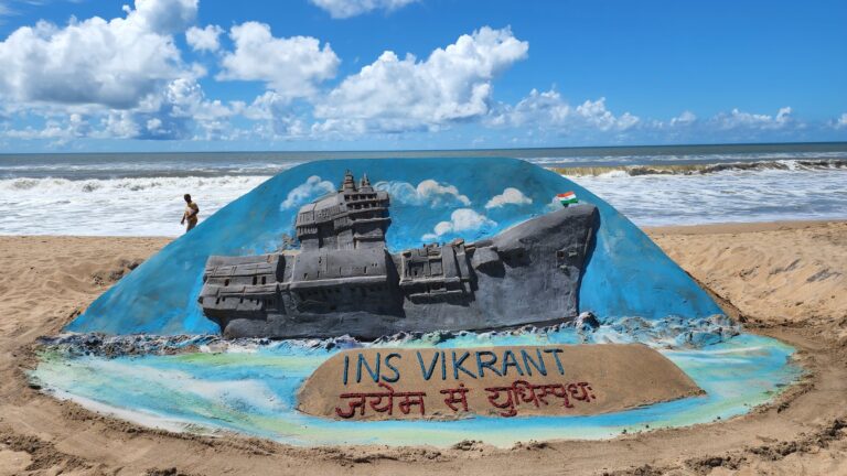 a sand art by Artist manas sahoo on the occasation of INS vikrant commissioned